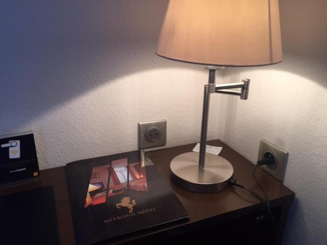 Metropol Hotel Calais Luaran gambar